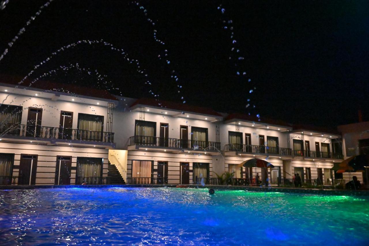 Moon Star Beach Resort 曼达莫尼 外观 照片