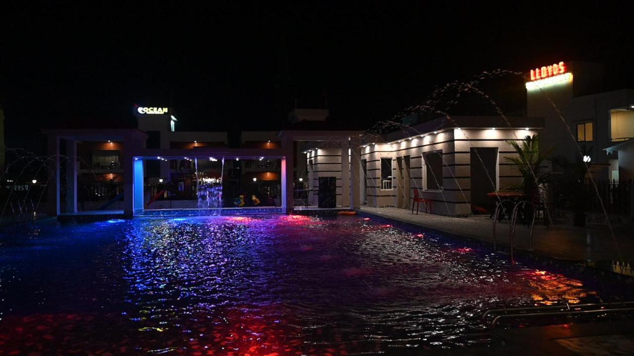 Moon Star Beach Resort 曼达莫尼 外观 照片