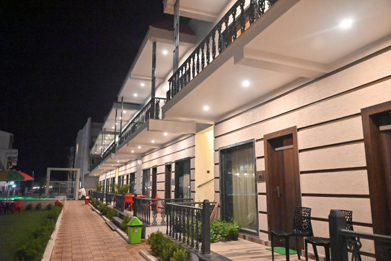 Moon Star Beach Resort 曼达莫尼 外观 照片